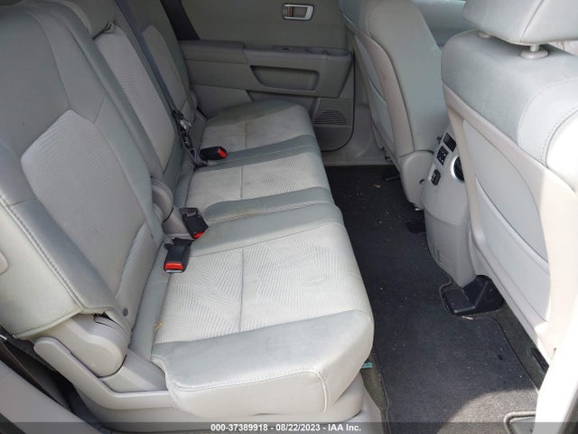 Honda PILOT LX 2015 5FNYF4H29FB025620 Image 8