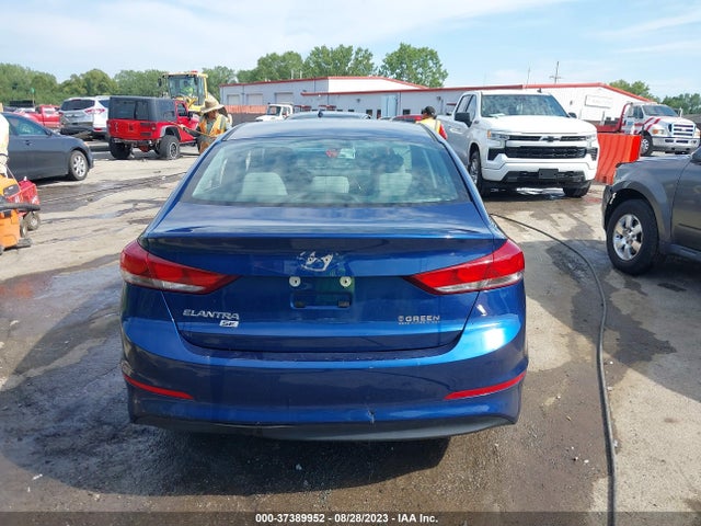 2018 HYUNDAI ELANTRA SE VIN: 5NPD74LF1JH295750