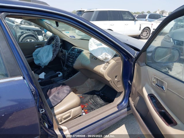 2002 HONDA ACCORD SDN EX W/LEATHER VIN: 1HGCG16522A022498