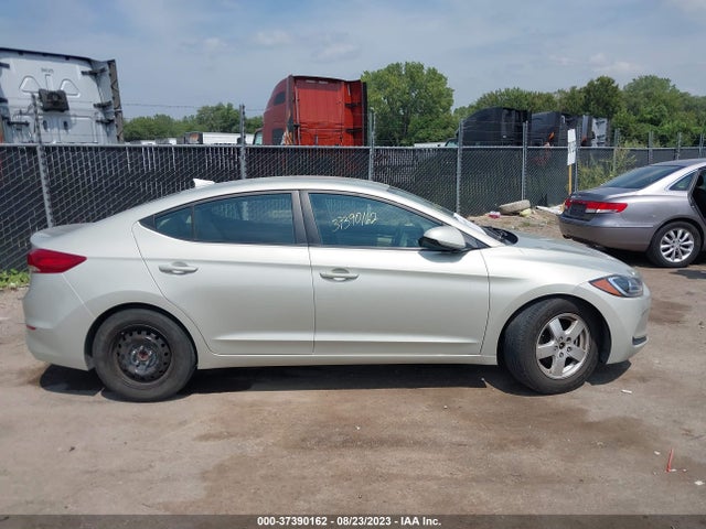 Hyundai ELANTRA SE 2017 5NPD84LF7HH073429 Image 5