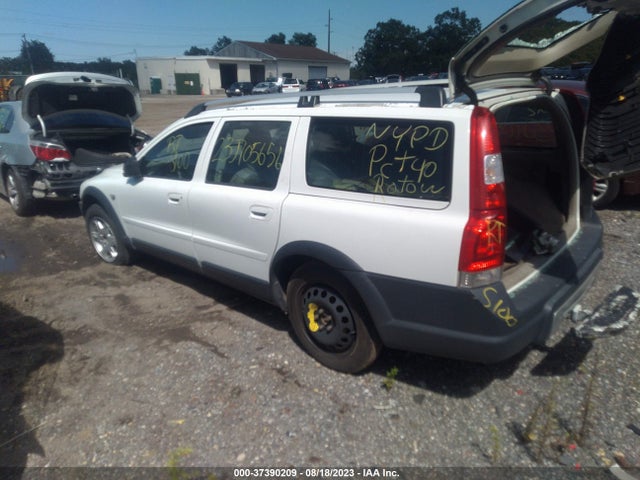 2005 VOLVO XC70 VIN: YV1SZ592651201199