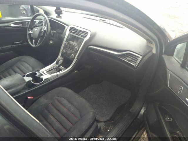 3FA6P0H95FR269084 Ford FUSION SE