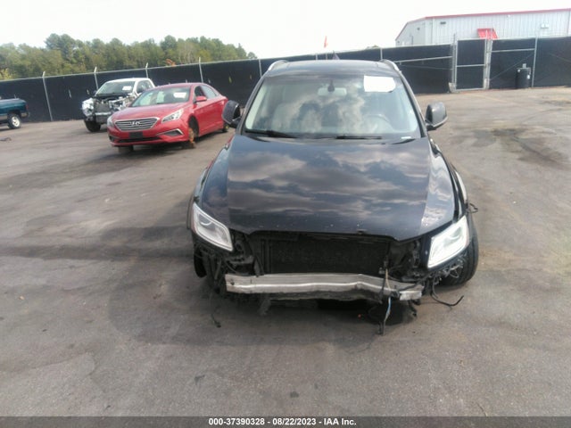 WA1DGAFP0EA067961 Audi Q5 Premium Plus