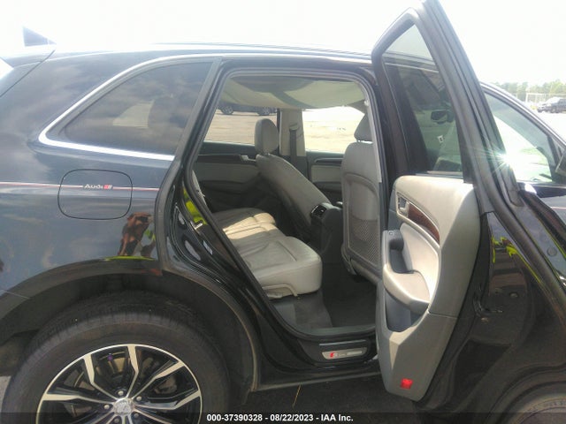 WA1DGAFP0EA067961 Audi Q5 Premium Plus