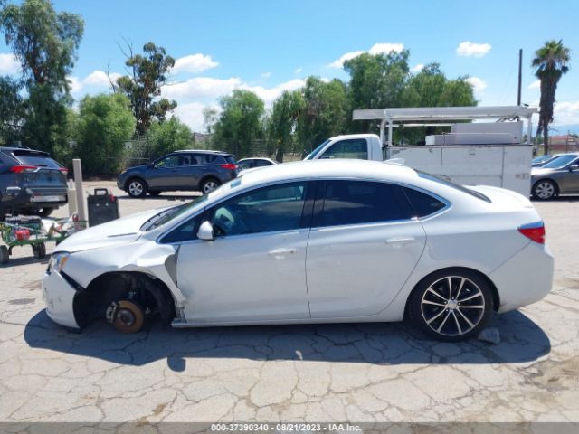 1G4PR5SK5H4109201 Buick Verano Sport Touring