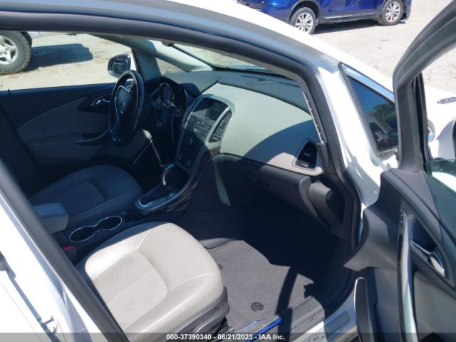 1G4PR5SK5H4109201 Buick Verano Sport Touring