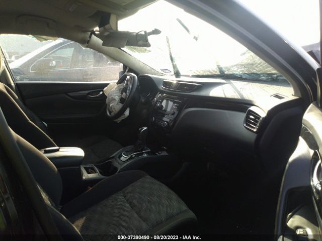 JN1BJ1CP8JW165283 Nissan Rogue Sport Sv