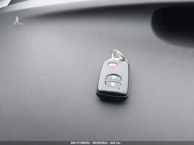 Toyota Prius Two 2015 JTDKN3DU1F0398434 Image 11