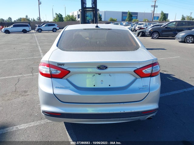 3FA6P0HD5FR128472 Ford FUSION SE