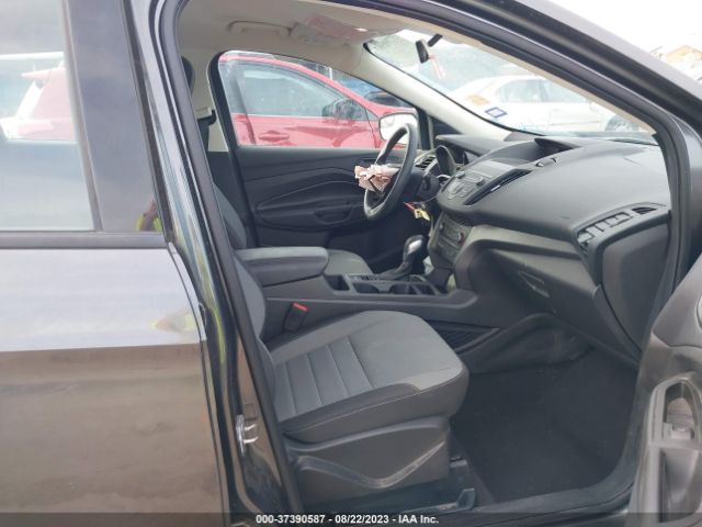 1FMCU0F71KUB47330 Ford ESCAPE S