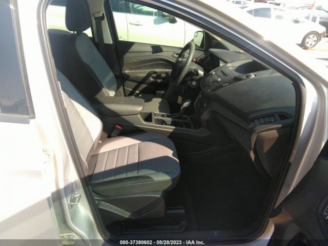 1FMCU0F71HUC13805 Ford ESCAPE S