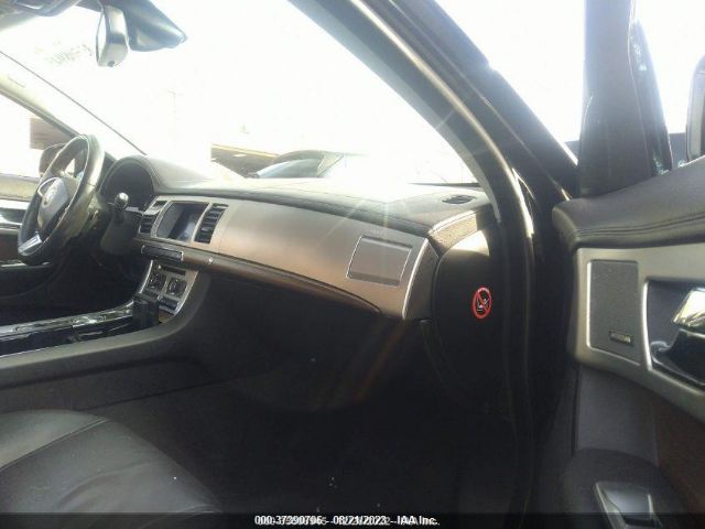SAJWJ0EF3E8U31382 Jaguar Xf V6 Sc