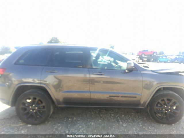 1C4RJFAG4JC179940 Jeep Grand Cherokee Altitude