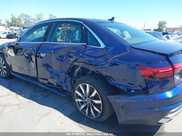 WAUBBAF48NN011273 Audi A4 Sedan Premium Plus