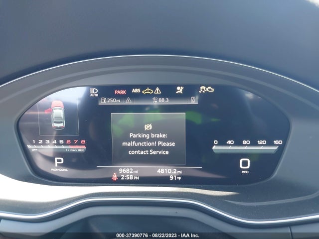 WAUBBAF48NN011273 Audi A4 Sedan Premium Plus