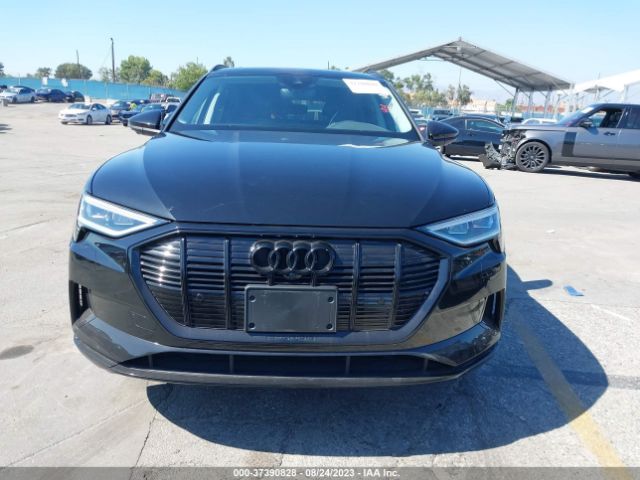 WA1AAAGE2MB028976 Audi E-tron Premium Quattro