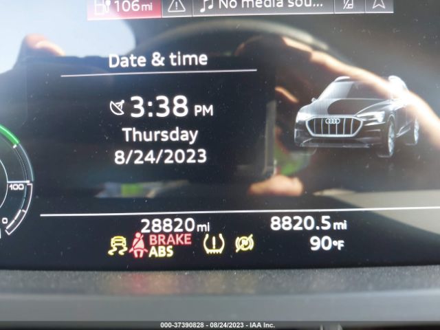 WA1AAAGE2MB028976 Audi E-tron Premium Quattro