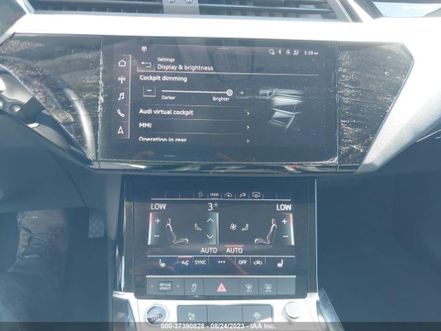 WA1AAAGE2MB028976 Audi E-tron Premium Quattro