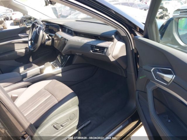WA1AAAGE2MB028976 Audi E-tron Premium Quattro