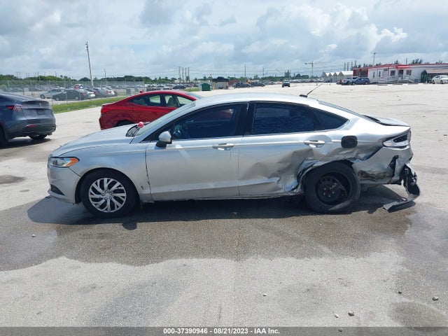 2013 FORD FUSION S VIN: 3FA6P0G70DR278840