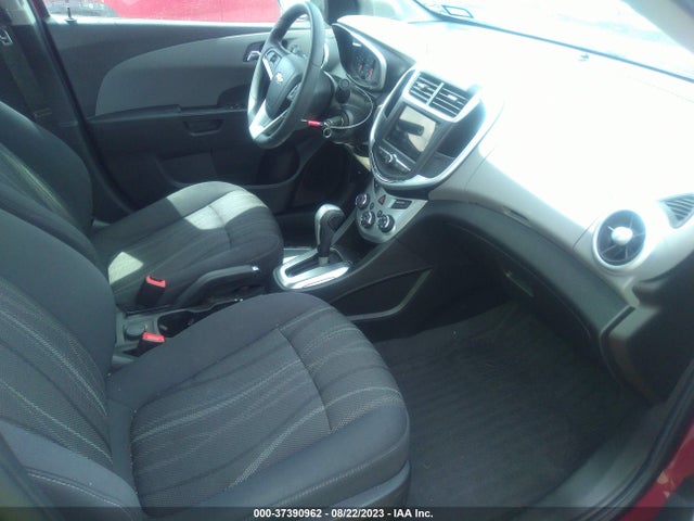 Chevrolet SONIC LT 2018 1G1JD5SH5J4107797 Image 5