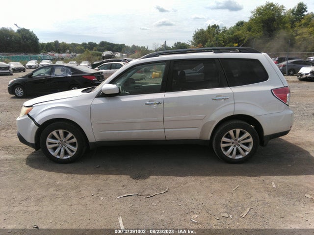 2012 SUBARU FORESTER 2.5X PREMIUM VIN: JF2SHADC0CH427052