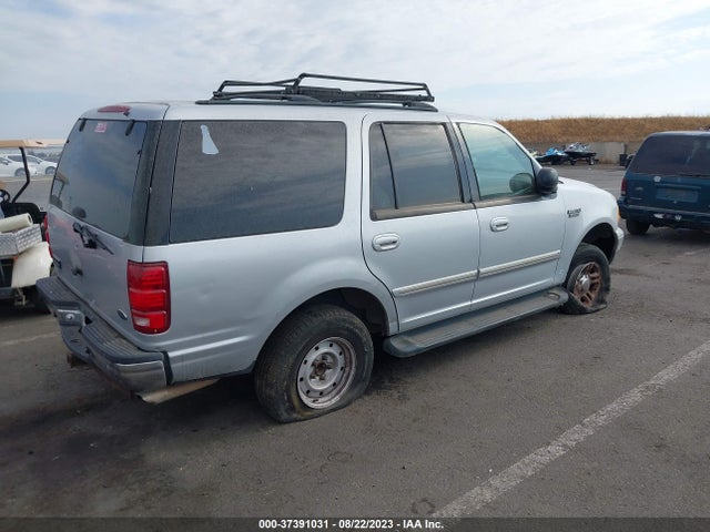 2002 FORD EXPEDITION XLT VIN: 1FMFU16L92LA96973