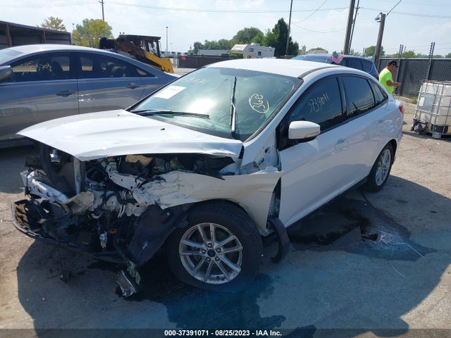 Ford FOCUS SE 2017 1FADP3F20HL342457 Image 2