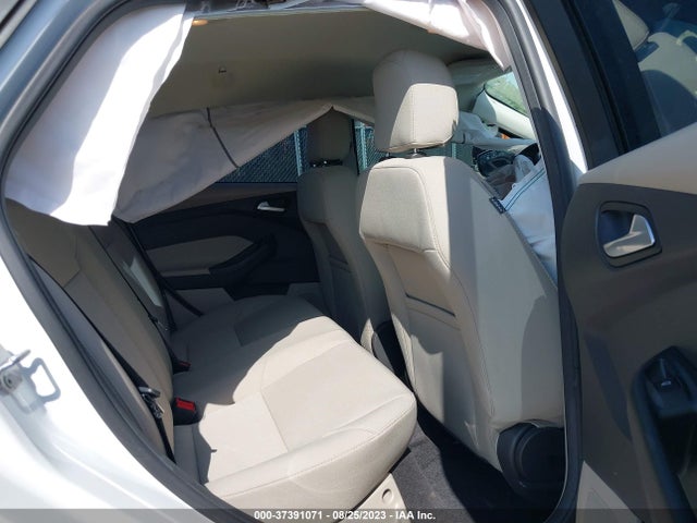 Ford FOCUS SE 2017 1FADP3F20HL342457 Image 8