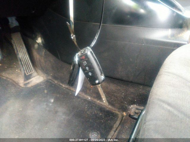 KNDJN2A21G7312735 KIA Soul Base
