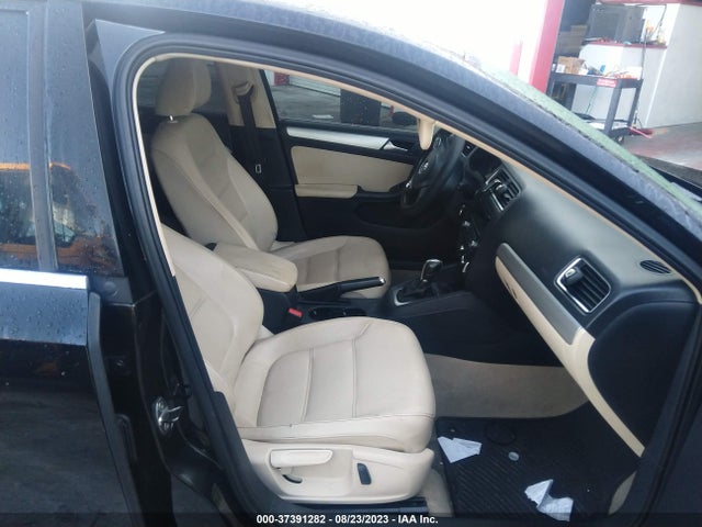 2014 VOLKSWAGEN JETTA SEDAN SE W/CONNECTIVITY VIN: 3VWD17AJ6EM438828