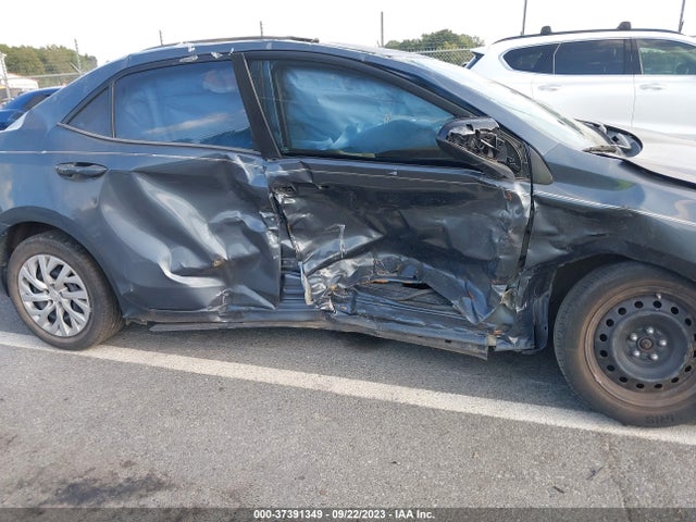 Toyota COROLLA LE 2018 2T1BURHE8JC005391 Image 6