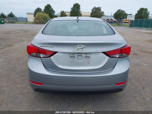 Продажа на аукционе авто 2015 Hyundai Elantra Se, vin: 5NPDH4AE3FH581484, номер лота: 37391358