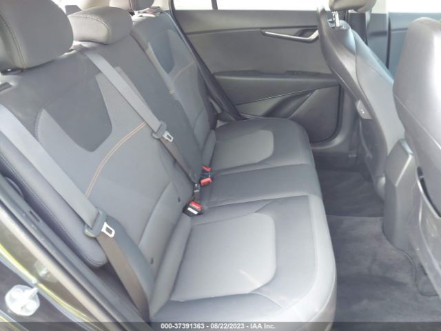 KNDCP3LE3P5097970 KIA NIRO LX