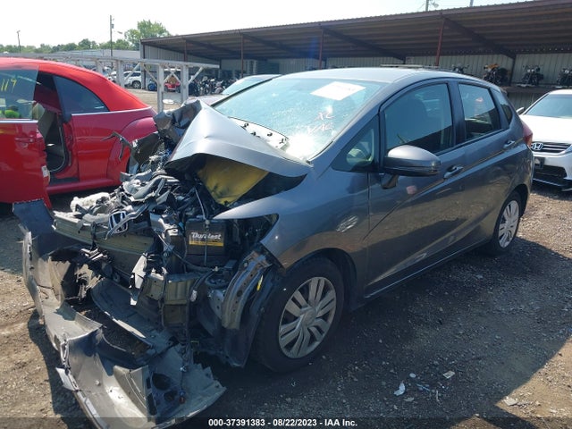 Honda FIT LX 2015 3HGGK5H50FM787643 Image 2