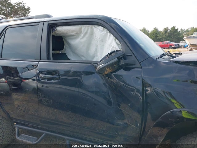 2020 TOYOTA 4RUNNER SR5 VIN: JTEBU5JR6L5801851