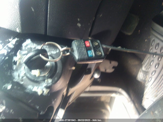 2010 FORD FOCUS SE VIN: 1FAHP3FN1AW251990