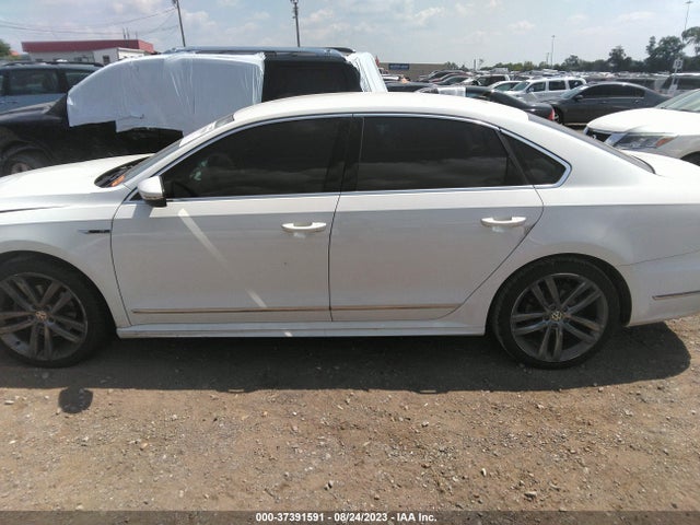 1VWDT7A30HC020900 Volkswagen Passat R-line W/comfort Pkg