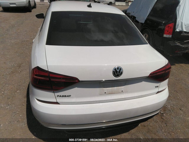 1VWDT7A30HC020900 Volkswagen Passat R-line W/comfort Pkg