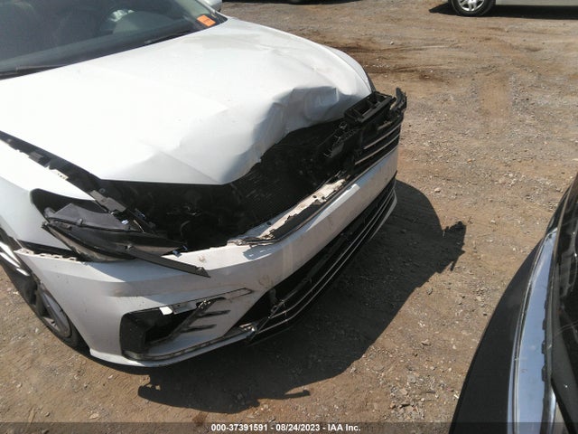 1VWDT7A30HC020900 Volkswagen Passat R-line W/comfort Pkg