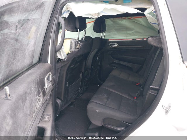 1C4RJFAG0JC111621 Jeep Grand Cherokee Laredo E