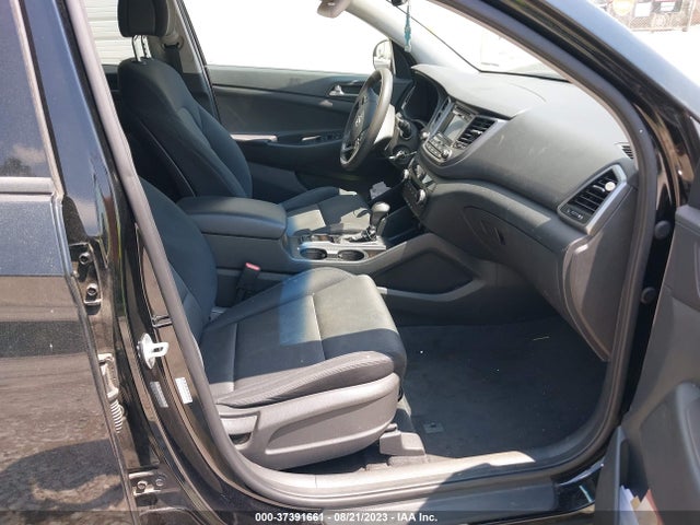 2016 HYUNDAI TUCSON SE VIN: KM8J33A48GU217471