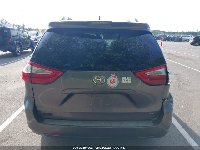 2018 TOYOTA SIENNA LE VIN: 5TDKZ3DC9JS909485