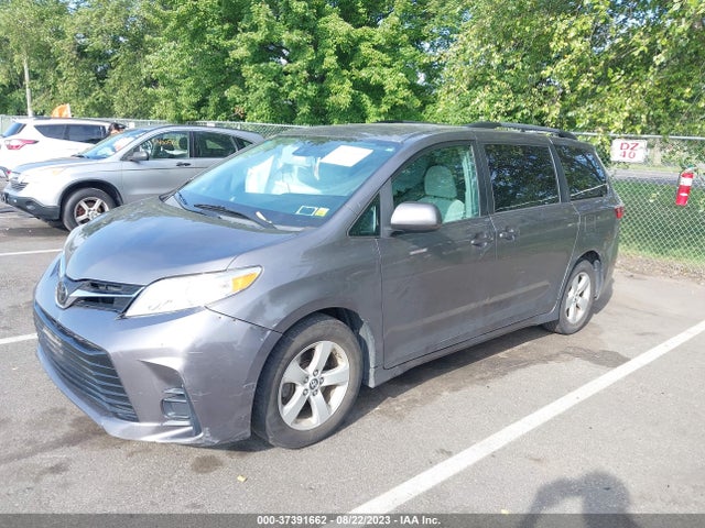 2018 TOYOTA SIENNA LE VIN: 5TDKZ3DC9JS909485