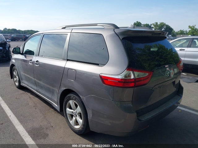 2018 TOYOTA SIENNA LE VIN: 5TDKZ3DC9JS909485