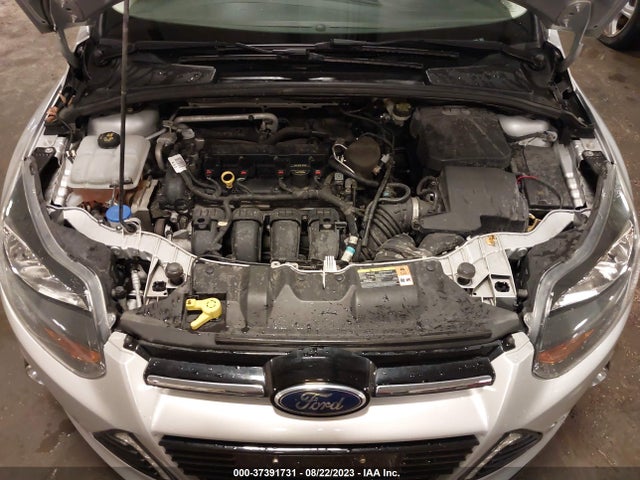 2014 FORD FOCUS TITANIUM VIN: 1FADP3N29EL196850