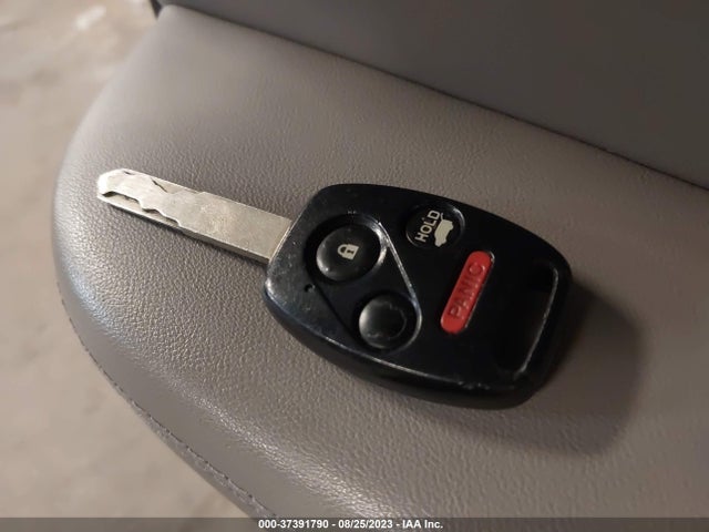 2012 HONDA PILOT TOURING VIN: 5FNYF4H91CB030531