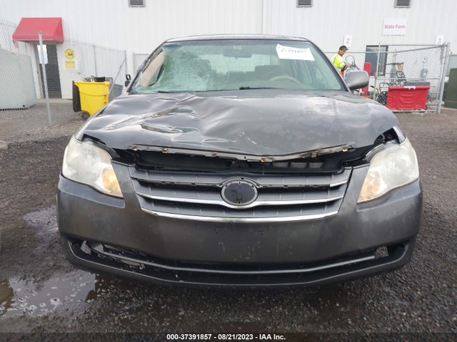 2005 TOYOTA AVALON XL/TOURING/XLS/LIMITED VIN: 4T1BK36B35U028562