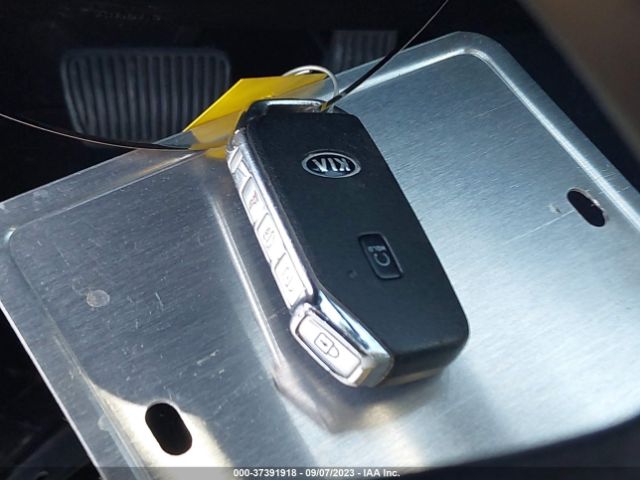 5XXG14J25MG014077 KIA K5 LXS