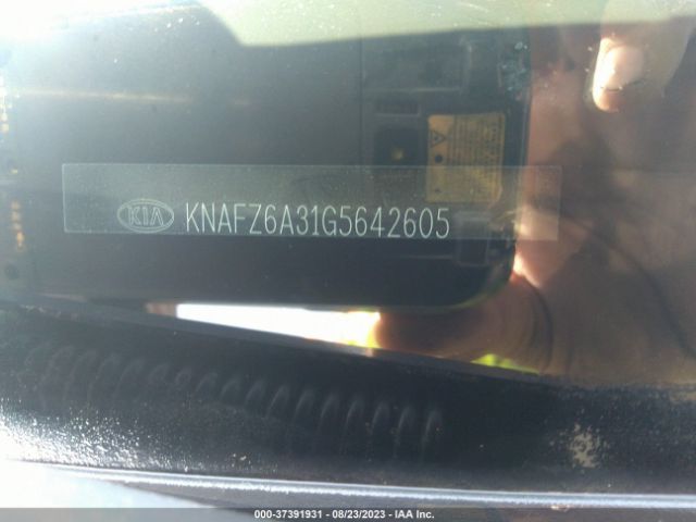 KNAFZ6A31G5642605 KIA Forte Koup Sx